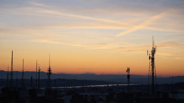 Guide des fréquences radio à lyon : les infos essentielles à connaître